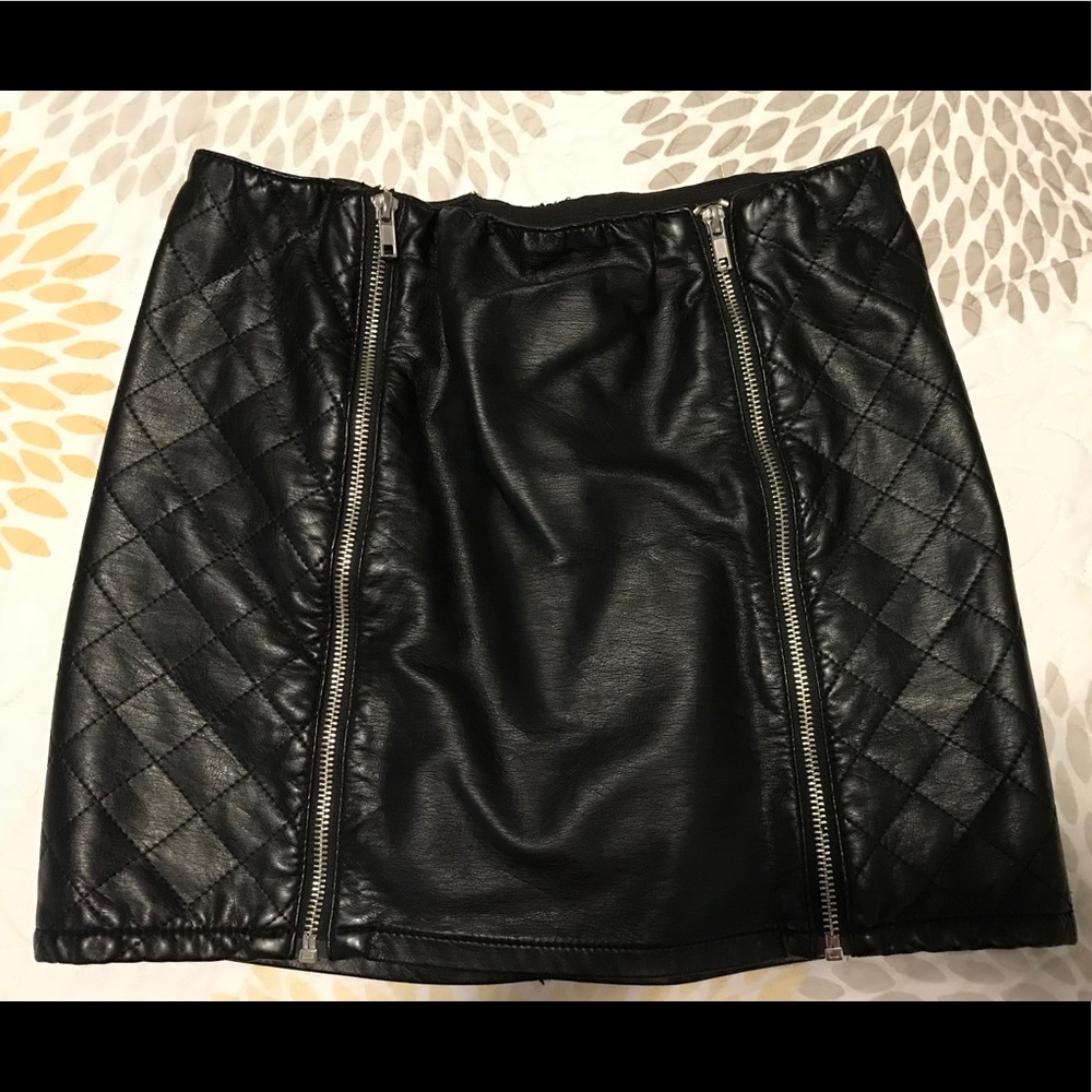 Leather skirt